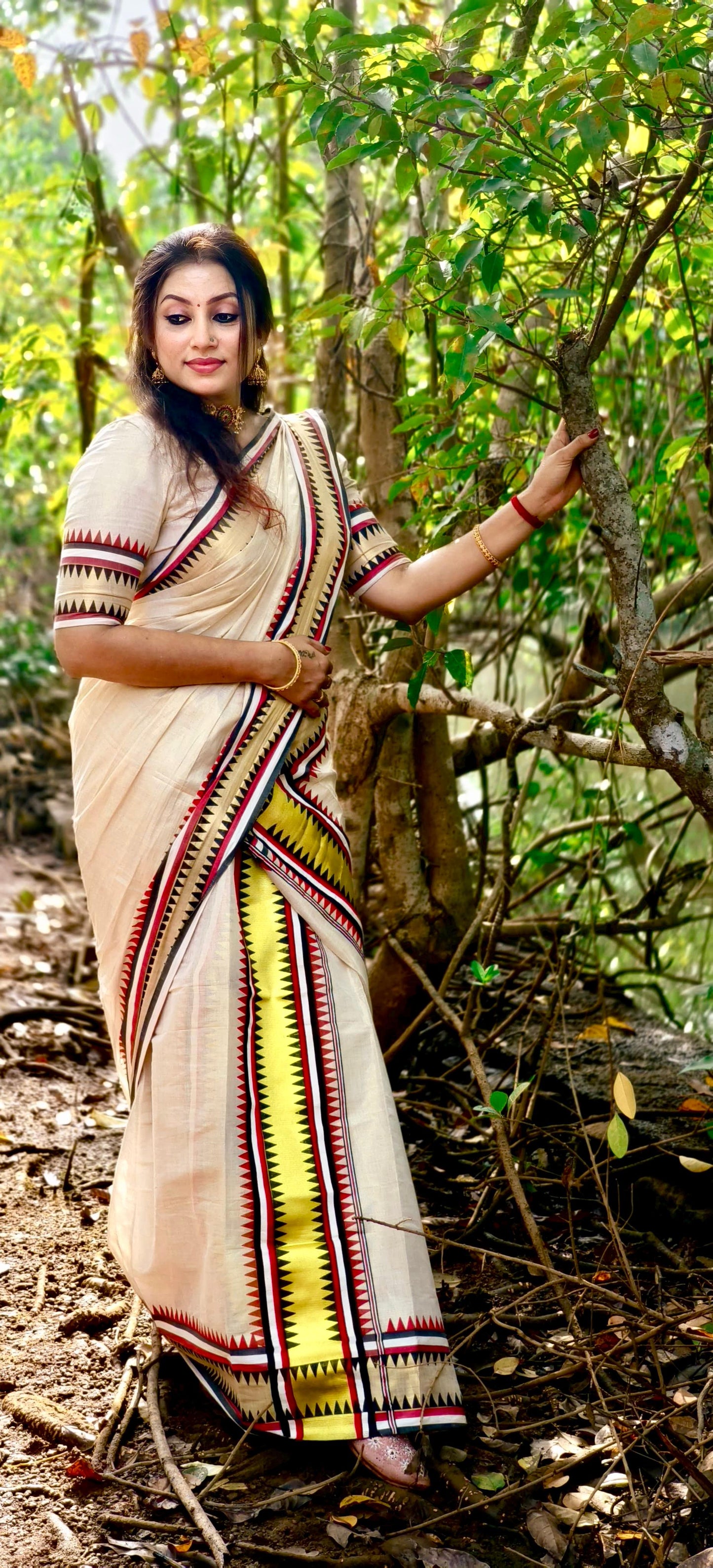 Tissue Multicolour Set Mundu with Blouse