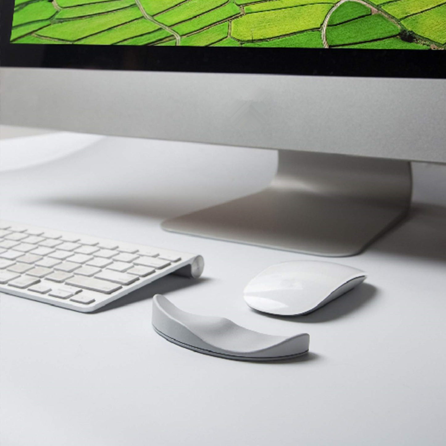 Ergonomic Gliding Wrist Rest Mouse Pad – Silicone, Right-Handed, Non-Slip, Comfortable Support for Wrist Pain Prevention