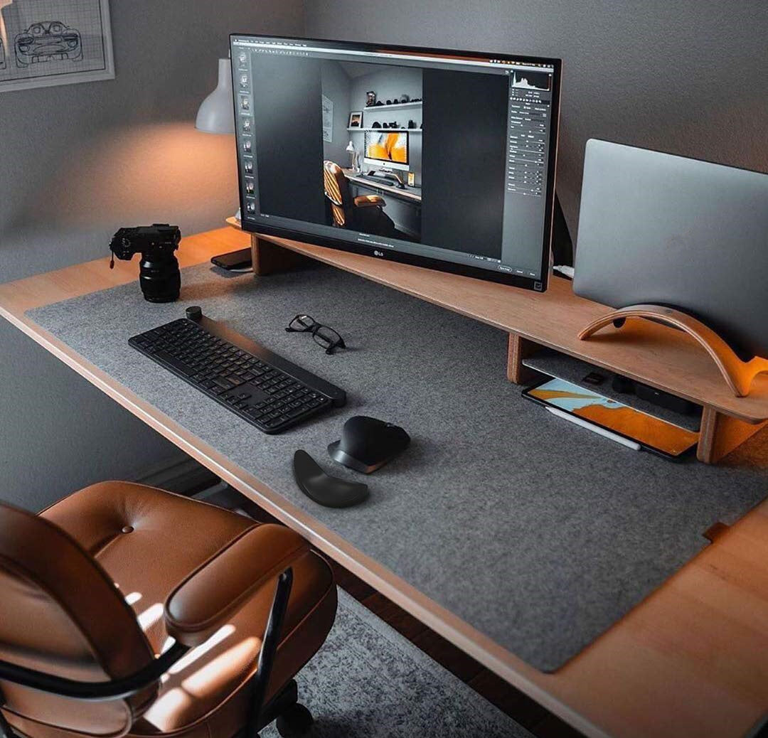 Ergonomic Gliding Wrist Rest Mouse Pad – Silicone, Right-Handed, Non-Slip, Comfortable Support for Wrist Pain Prevention
