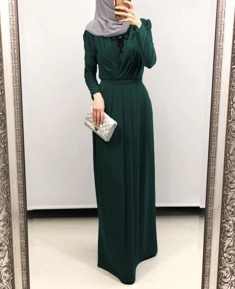 Elegant V-Neck Floor-Length Abaya Dress with Folds