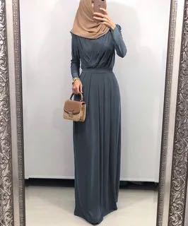 Elegant V-Neck Floor-Length Abaya Dress with Folds