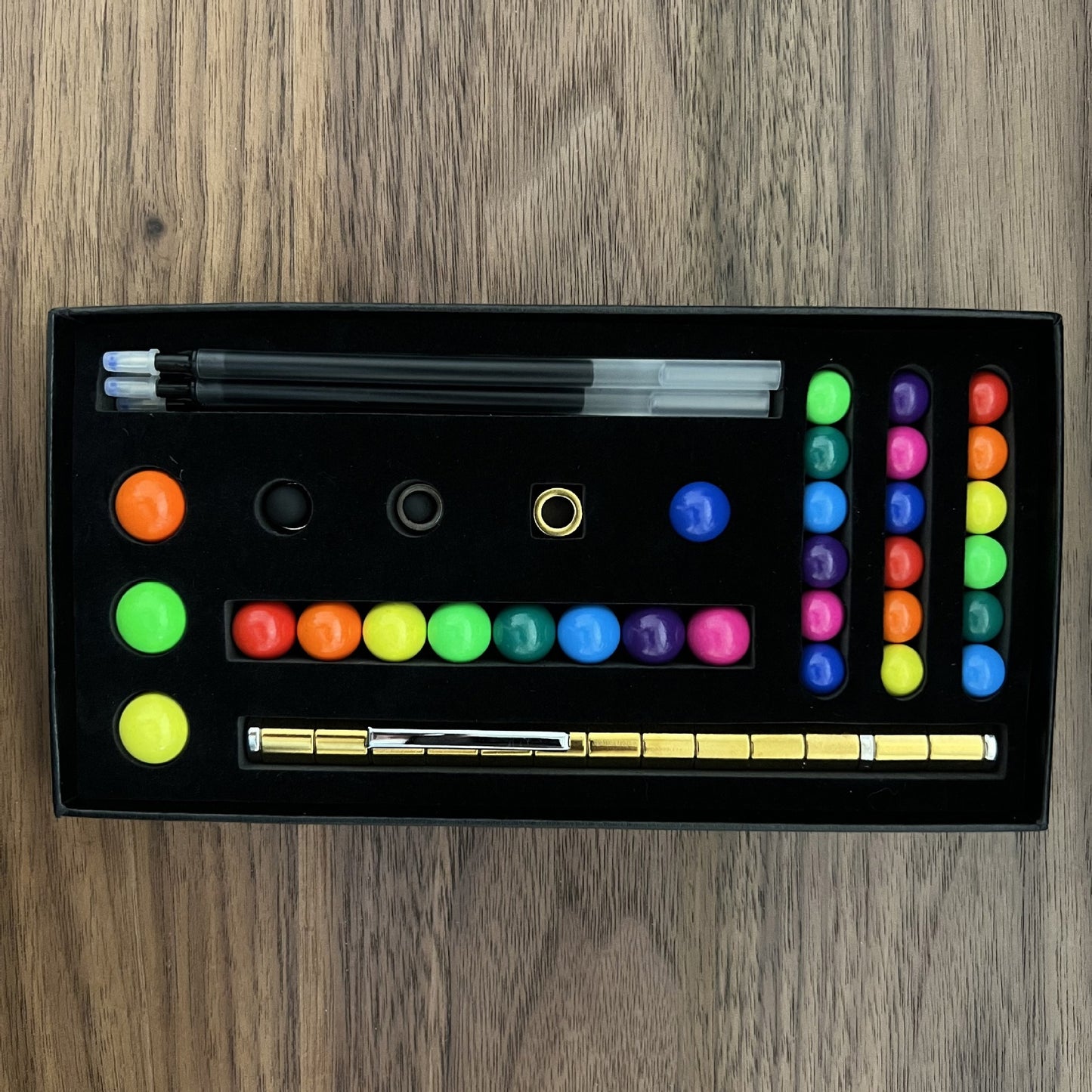 Two-Color Model Magnet Pen Color Ball Magnetic Pen Decompression Pen Magnetic Pole Decompression Pen Game Children's Toys