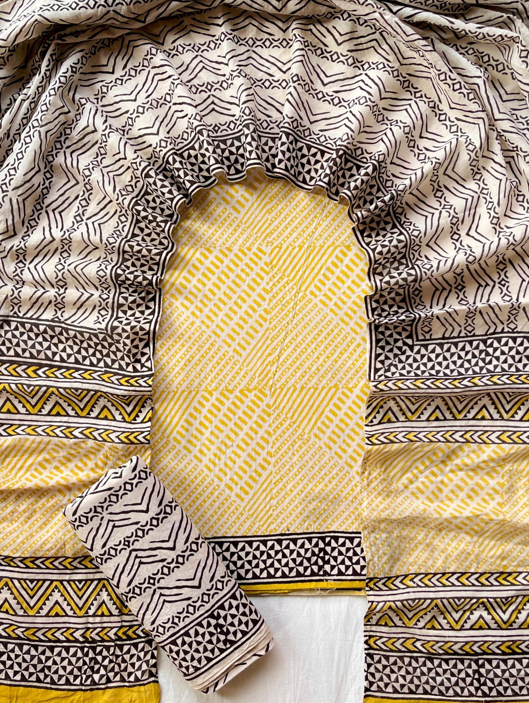 Hand Block Printed Cotton Suit Set (3-Piece)