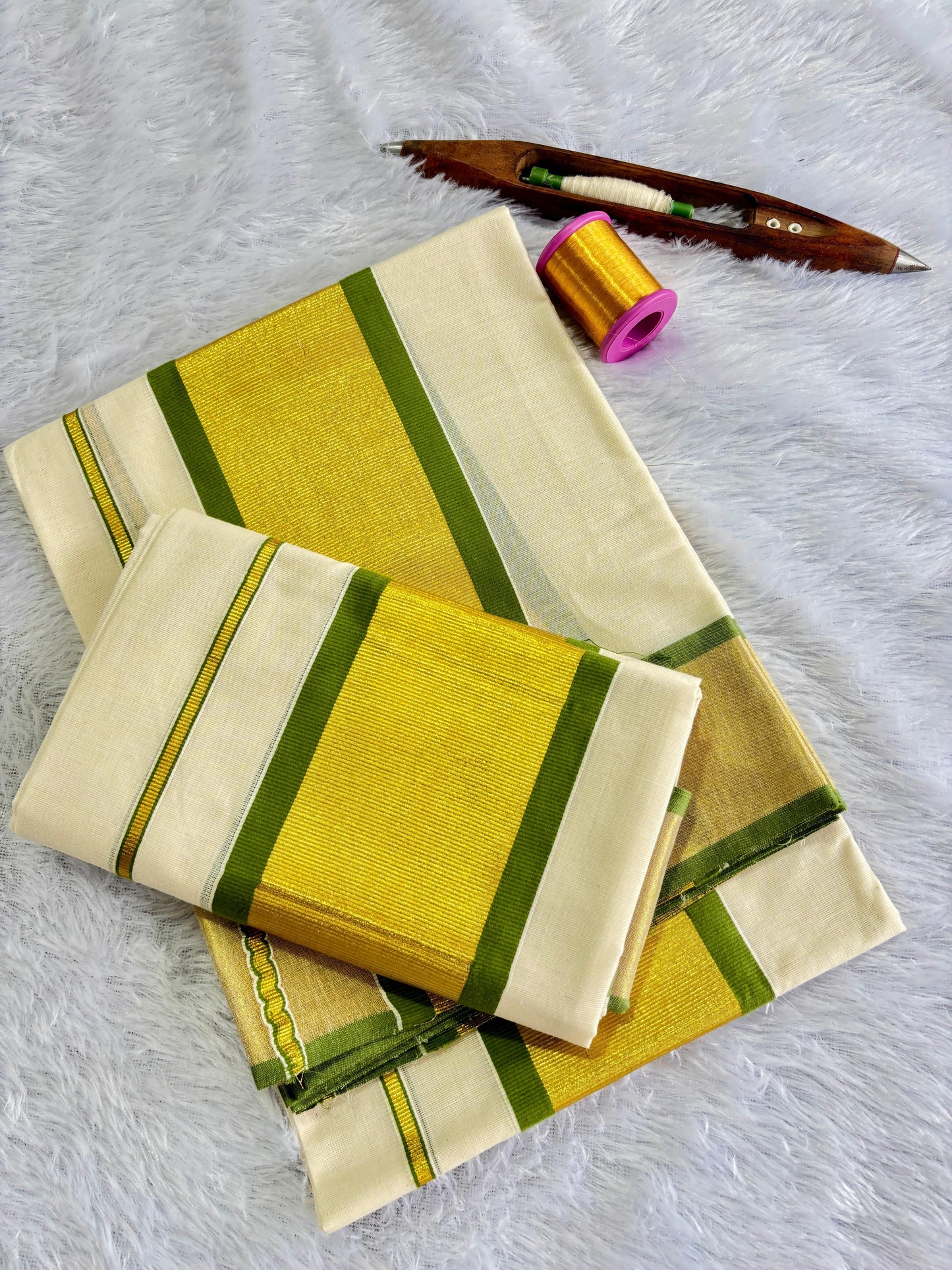 Mampoo Olive Green Cotton Set Mundu