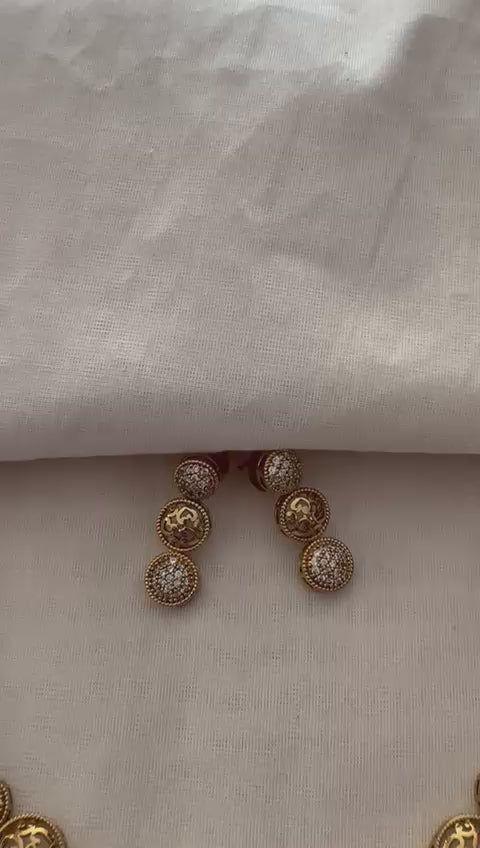 Ball AD Neck Set