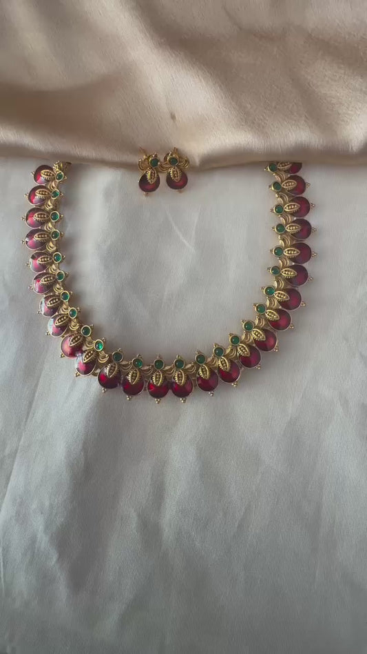 Vedhanandha Necklace – Matte Gold Finish