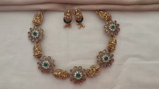 Women's Necklaces – Sleek, Non-Gold Designs